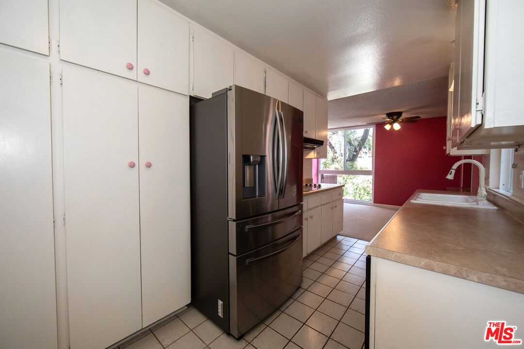 5650 Sumner Way Unit: 207