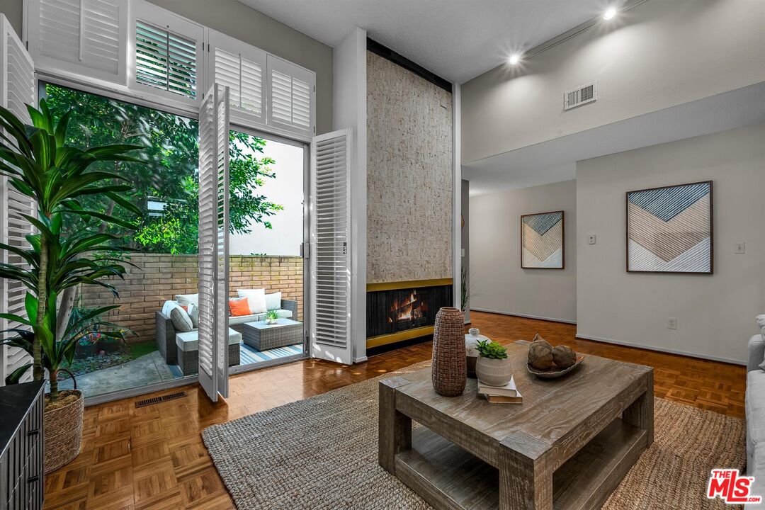 13219 Fiji Way Unit: J