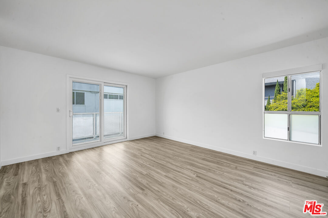 3933 Esplanade Unit: 1