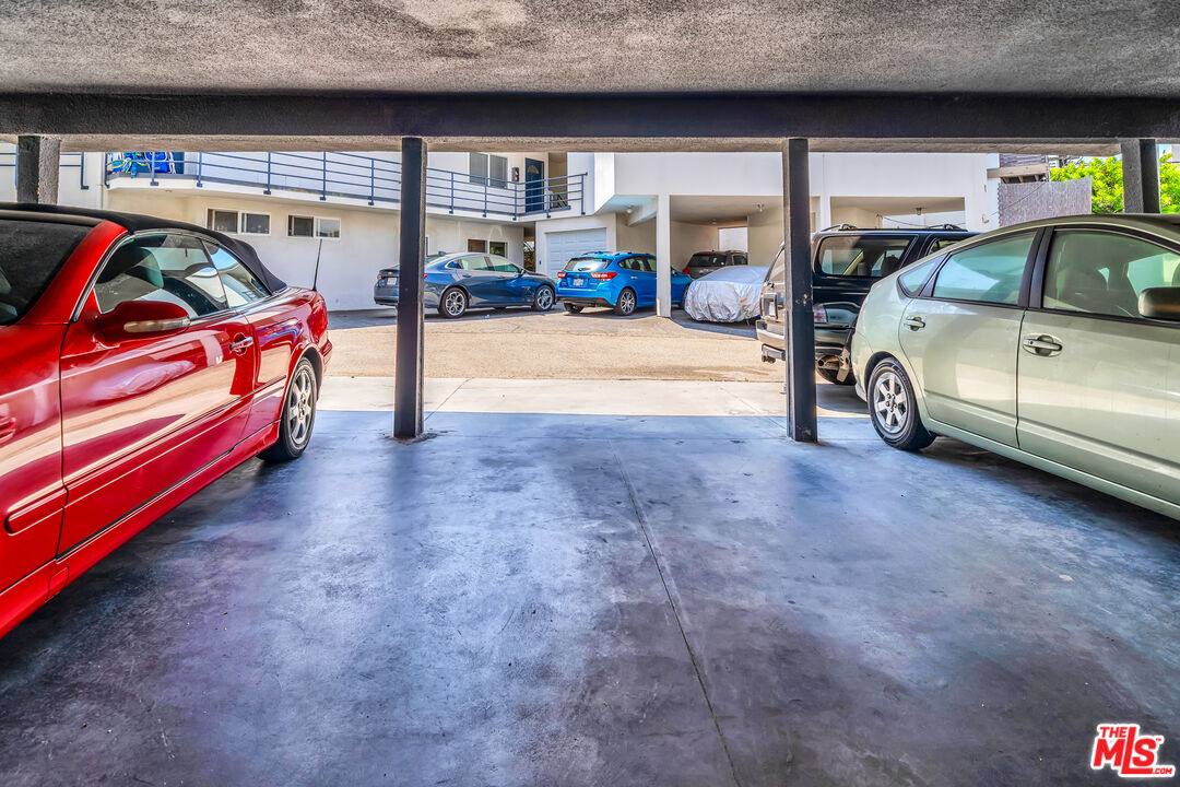 3933 Esplanade Unit: 1