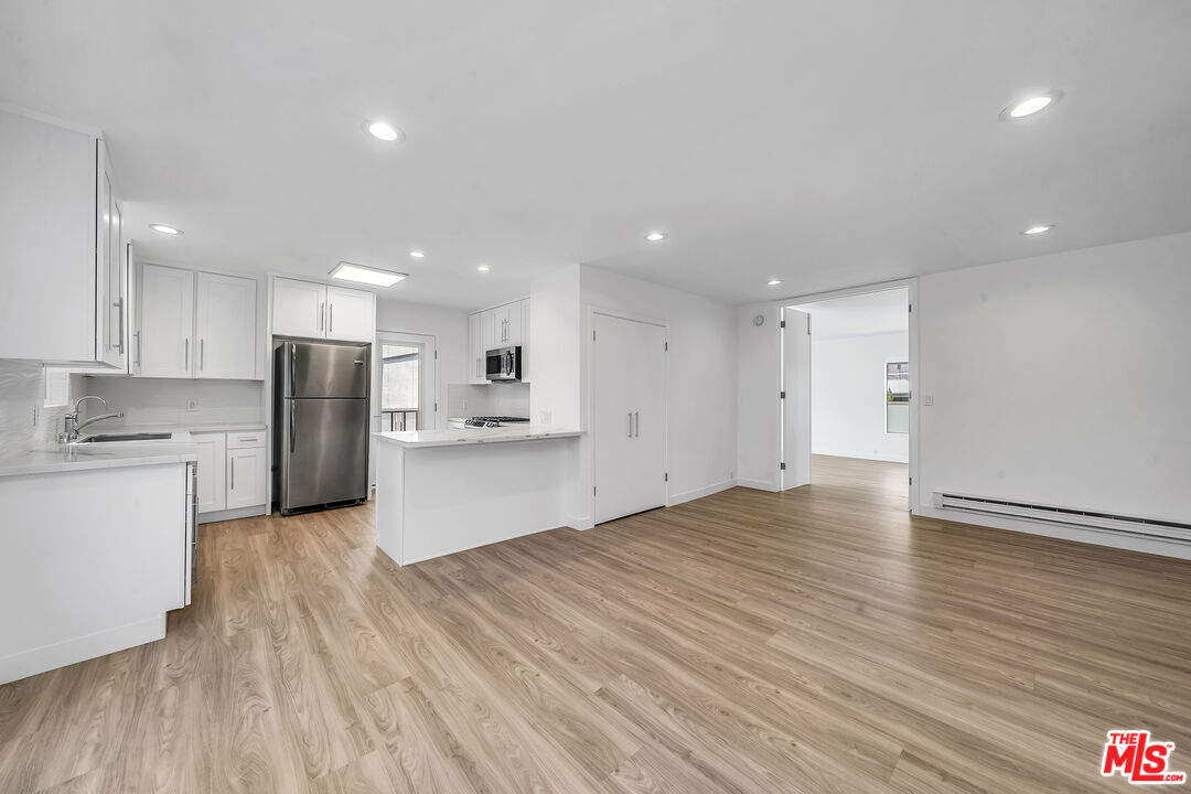 3933 Esplanade Unit: 1