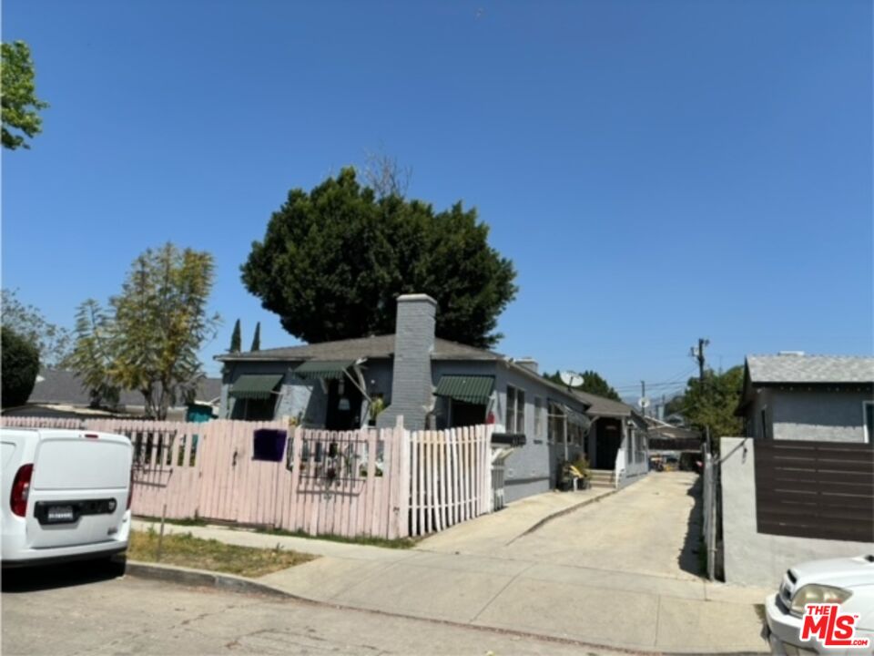 4031 Sequoia St