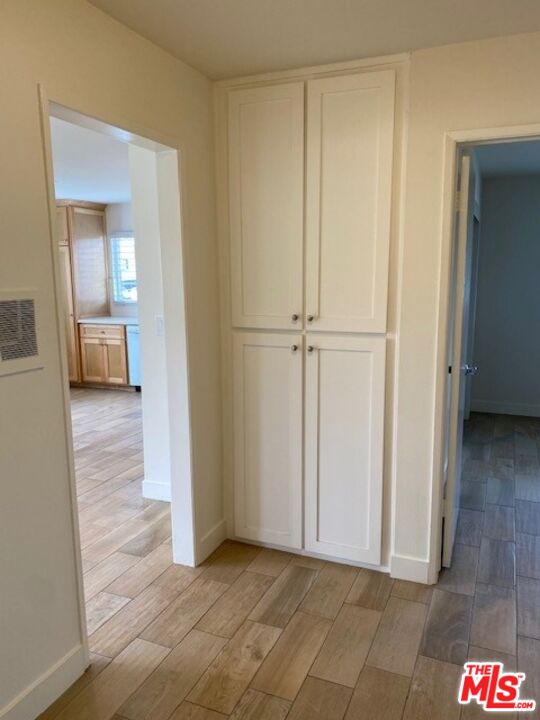 3332 Helms Ave Unit: 1