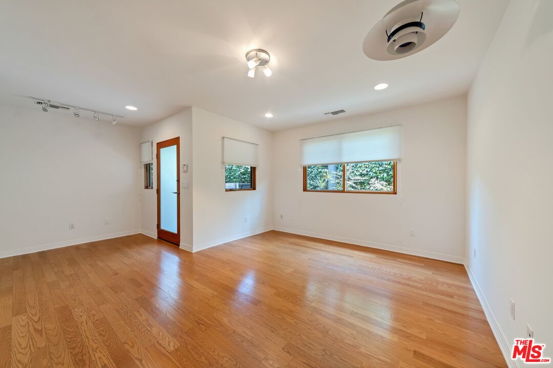 4087 Van Buren Pl