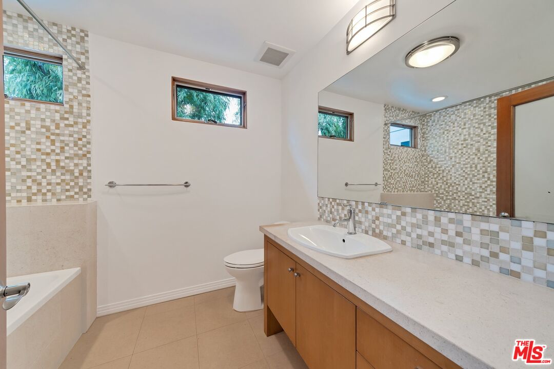 4087 Van Buren Pl