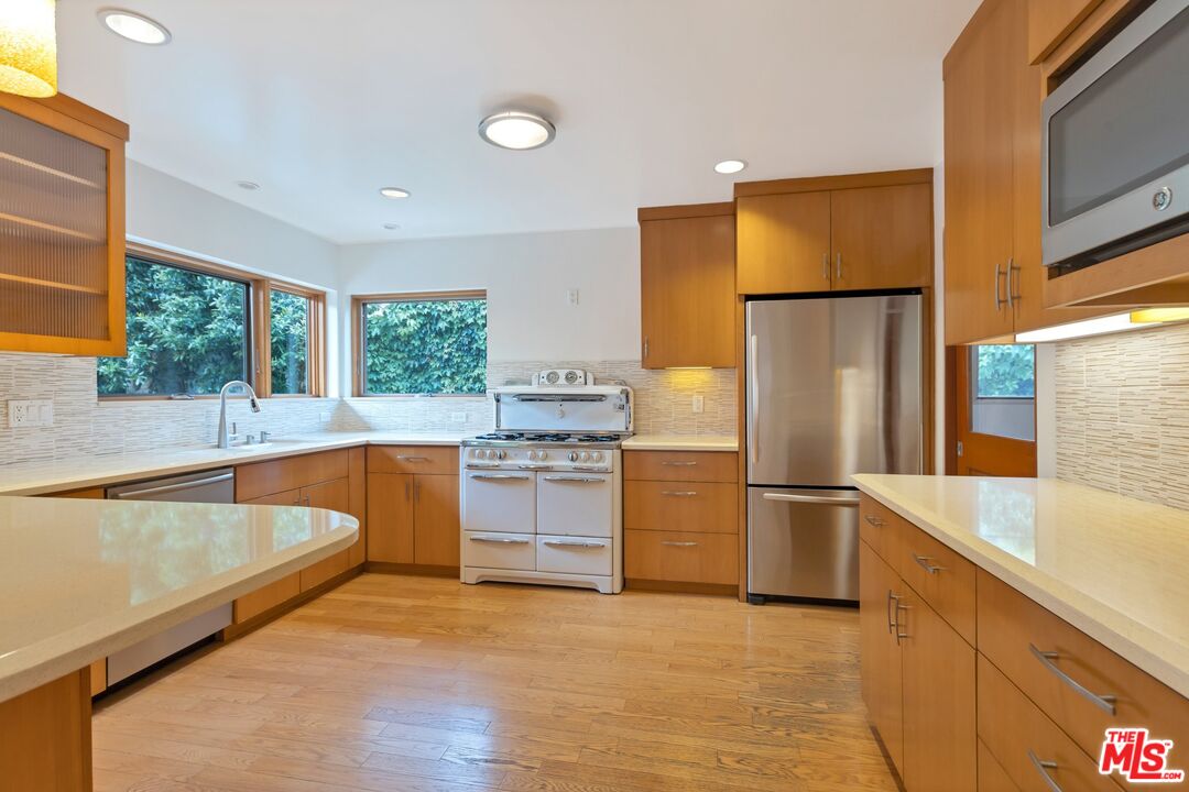 4087 Van Buren Pl
