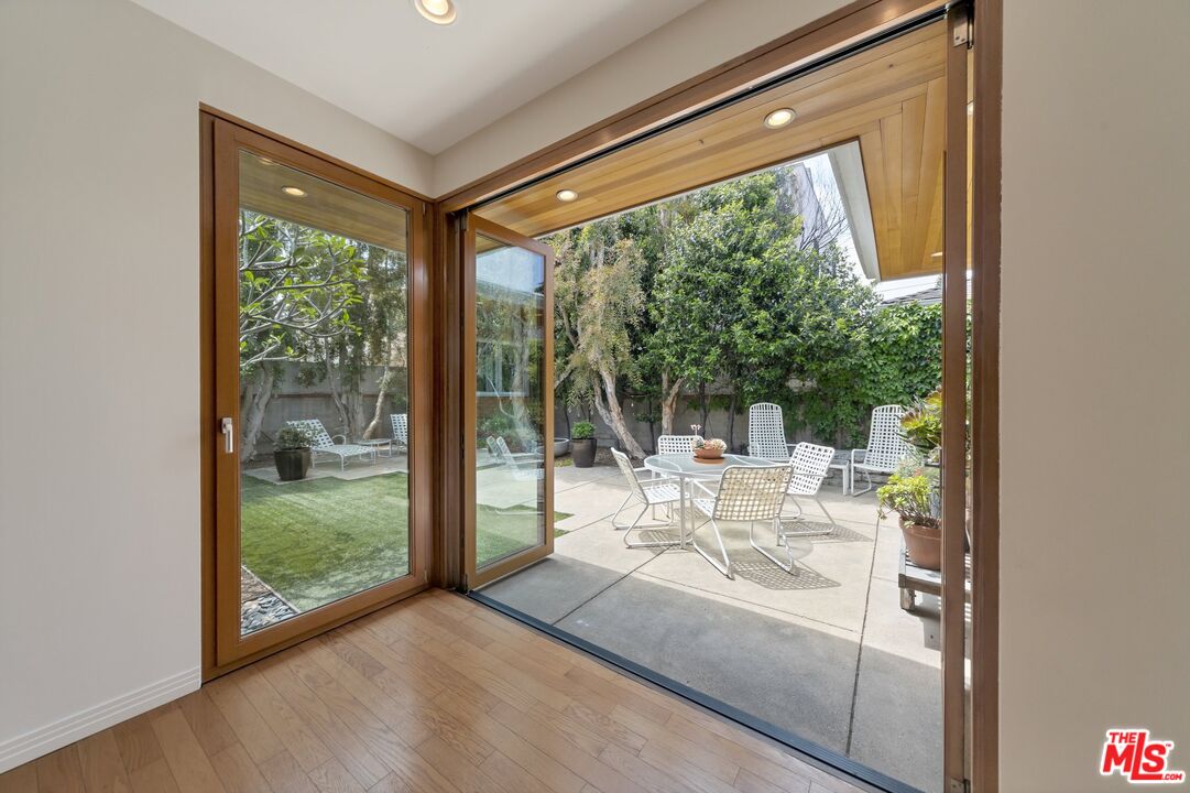 4087 Van Buren Pl