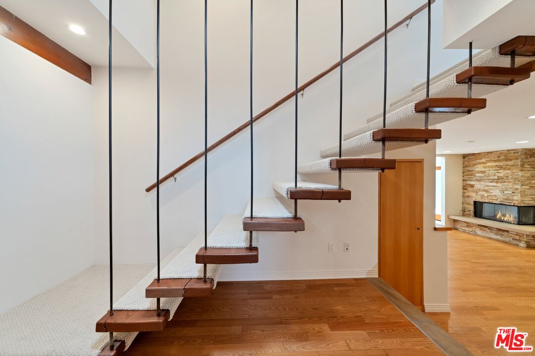 4087 Van Buren Pl