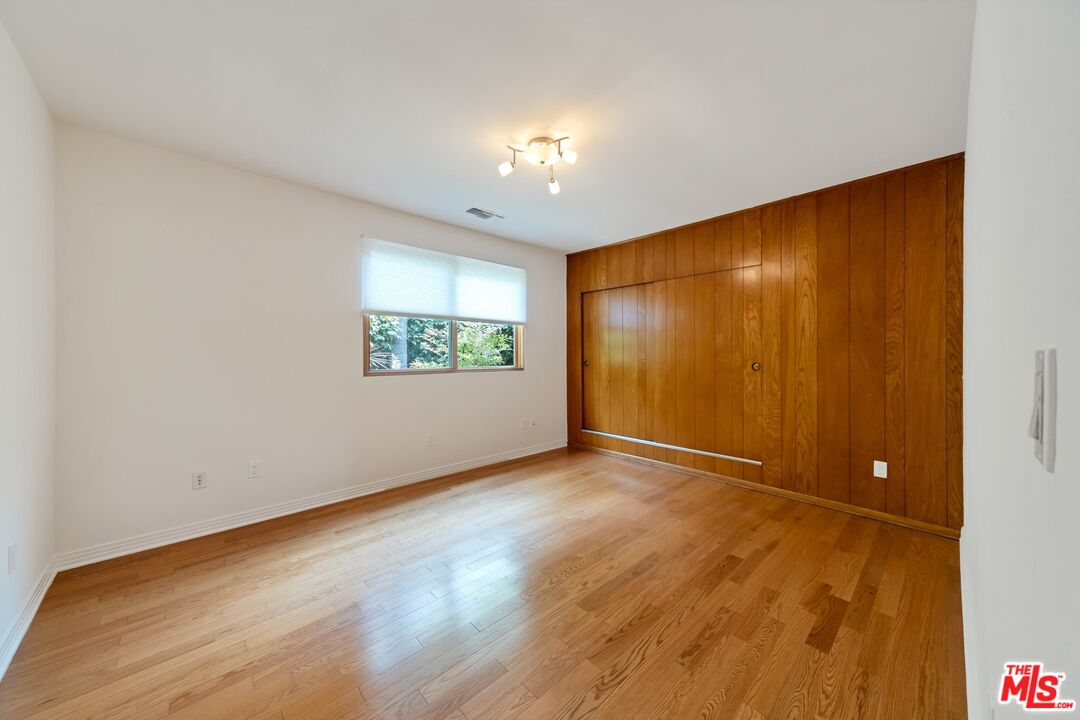4087 Van Buren Pl