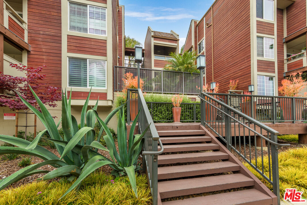 4350 Via Dolce Unit: 109