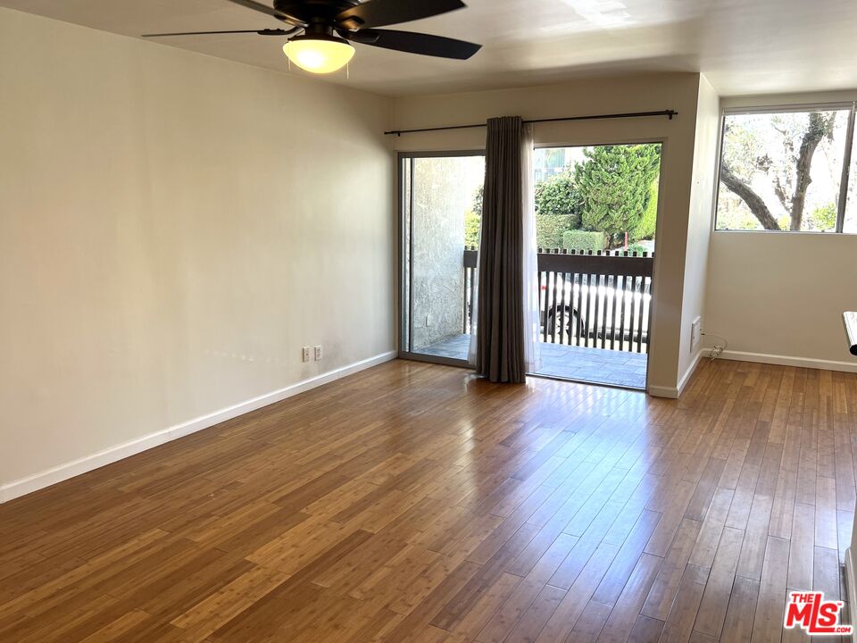 6050 Canterbury Dr Unit: F111