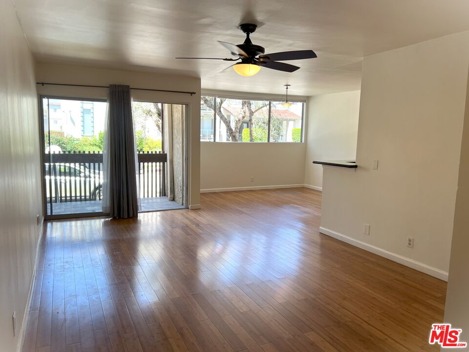 6050 Canterbury Dr Unit: F111