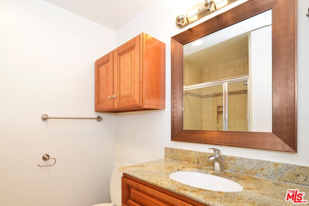 5950 Canterbury Dr Unit: C212