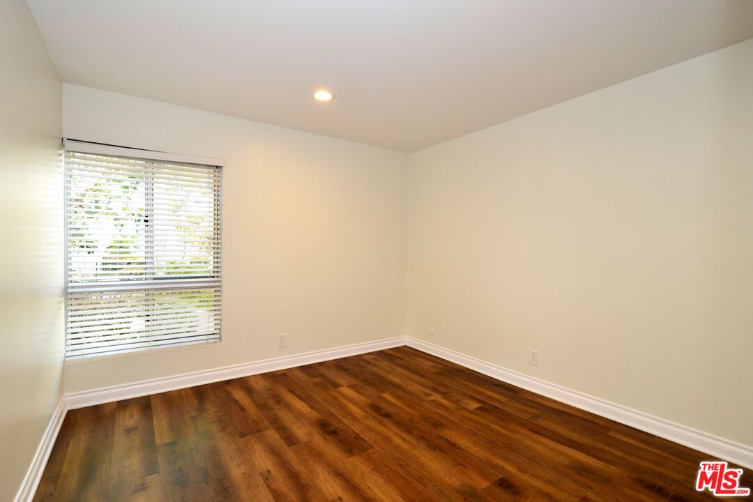 5950 Canterbury Dr Unit: C212