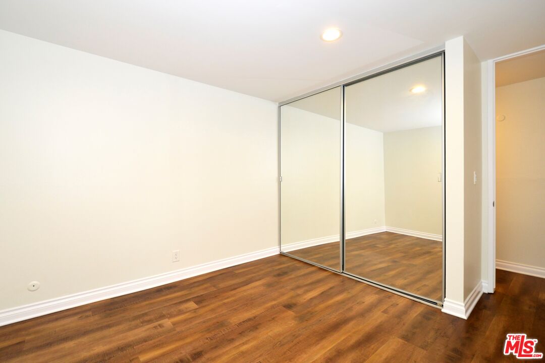 5950 Canterbury Dr Unit: C212