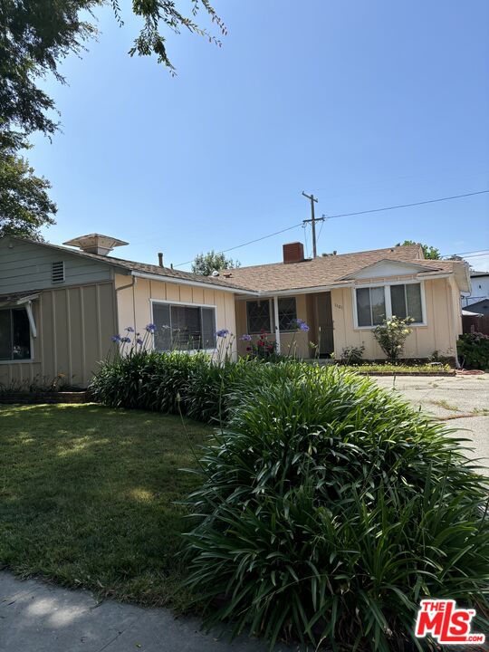 1101 Indiana Ave