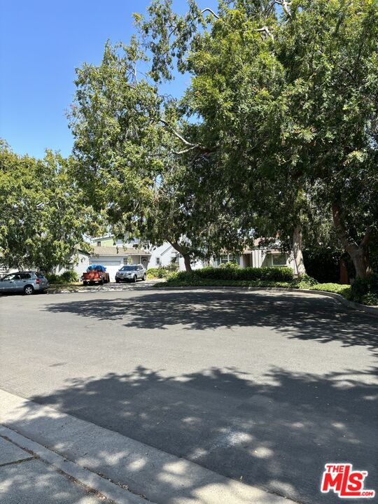 1101 Indiana Ave
