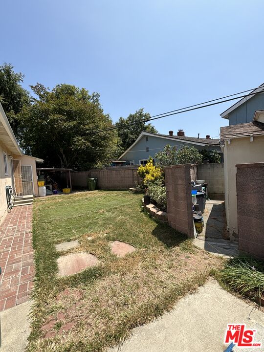 1101 Indiana Ave