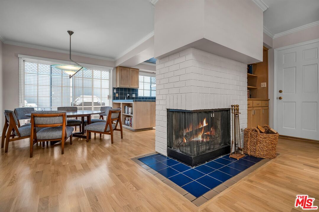 1426 California Ave Unit: 2