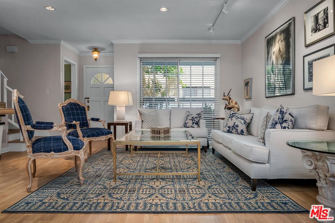 1426 California Ave Unit: 2