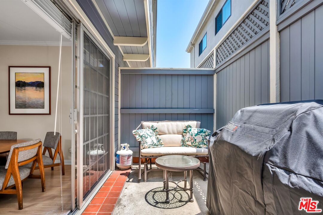 1426 California Ave Unit: 2