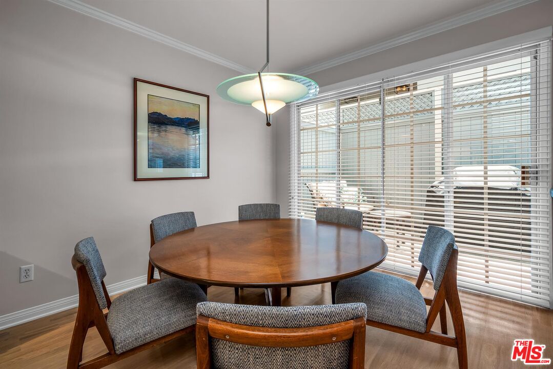 1426 California Ave Unit: 2