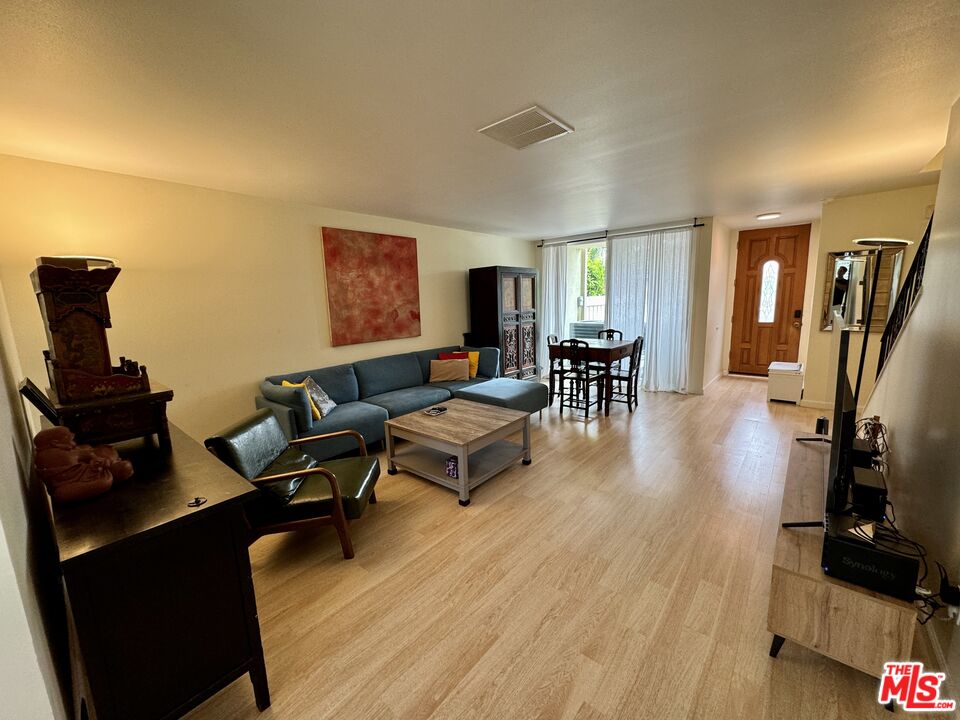 5215 Sepulveda Blvd Unit: 15D