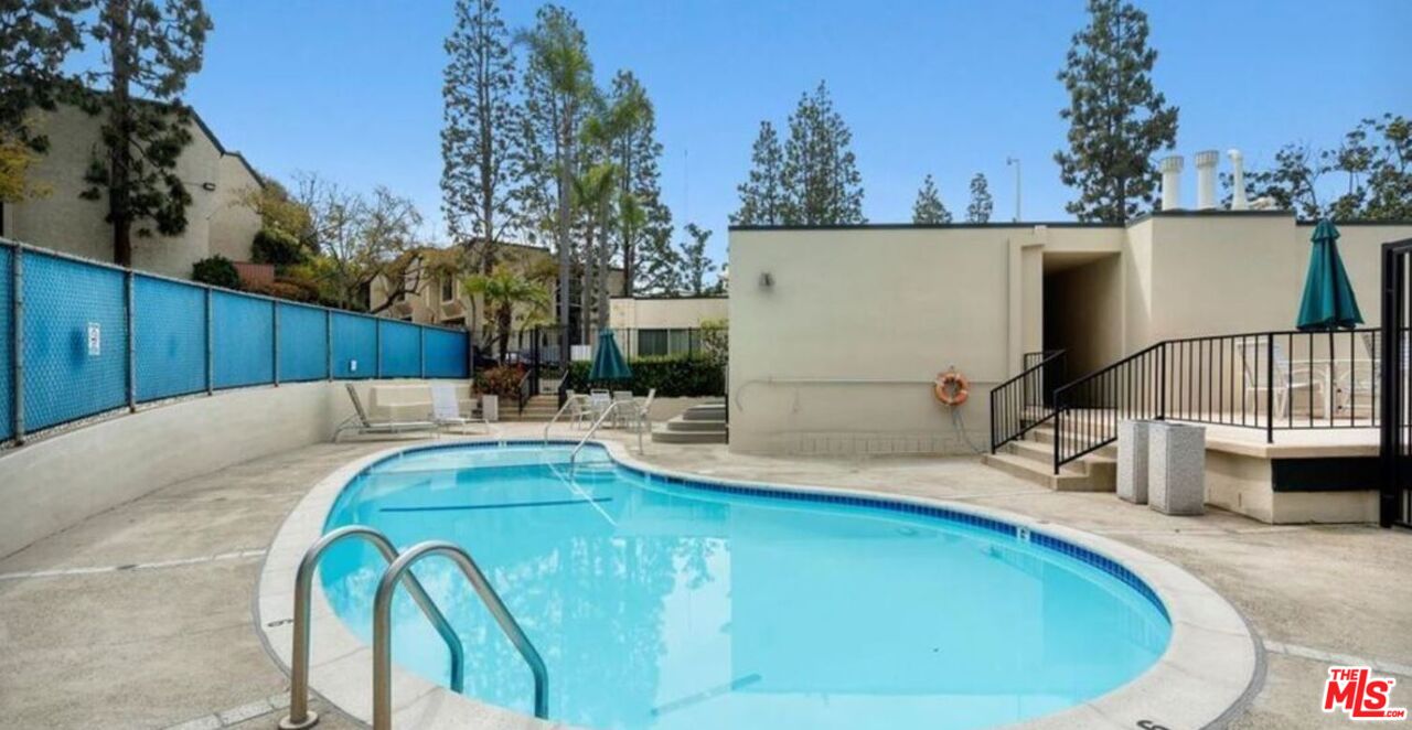11260 Overland Ave Unit: 18A
