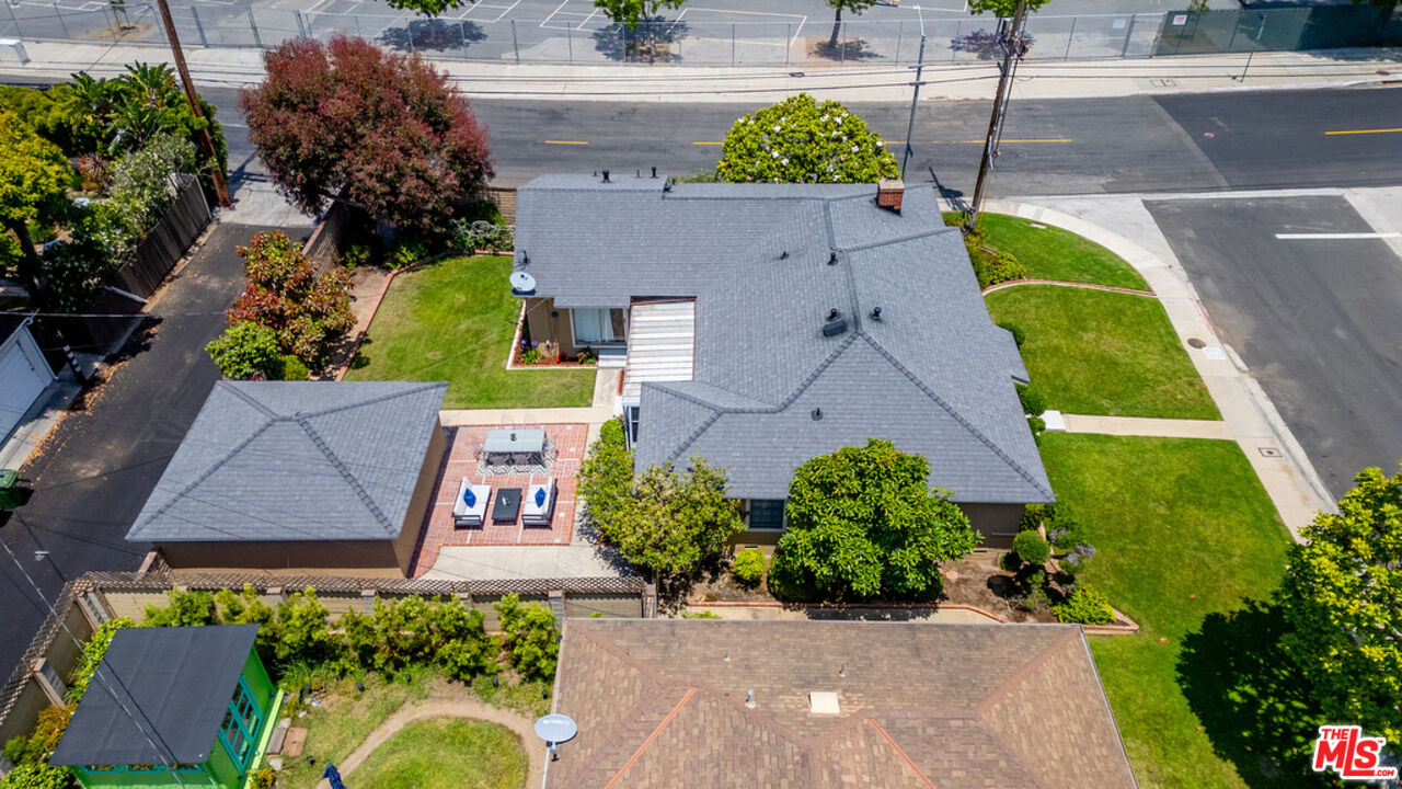7701 Anise Ave