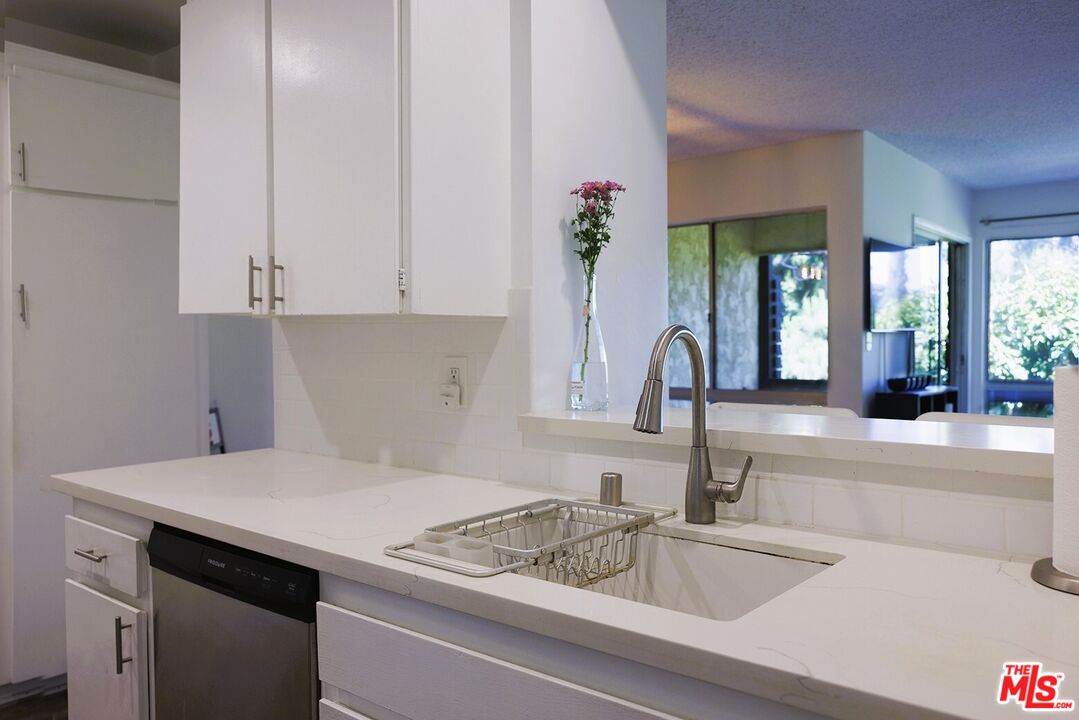 6225 Canterbury Dr Unit: 311