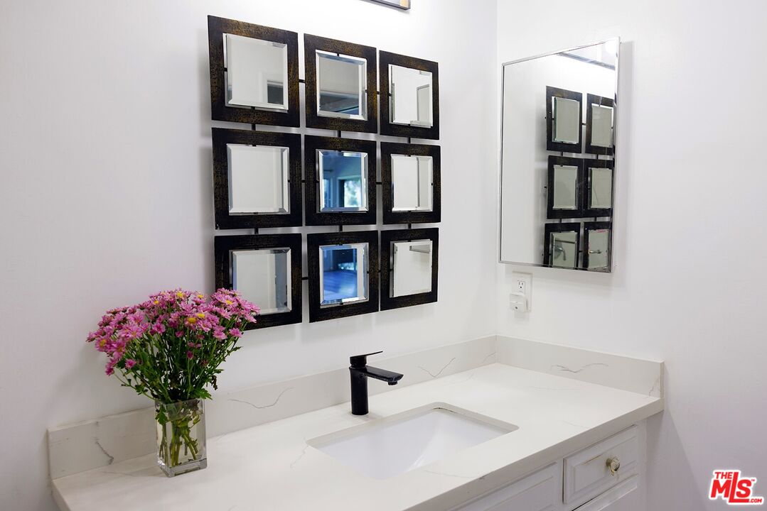 6225 Canterbury Dr Unit: 311