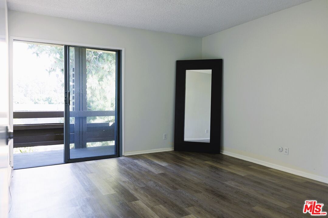 6225 Canterbury Dr Unit: 311