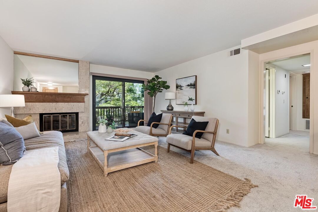 8515 Falmouth Ave Unit: 301