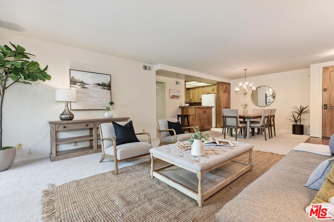8515 Falmouth Ave Unit: 301