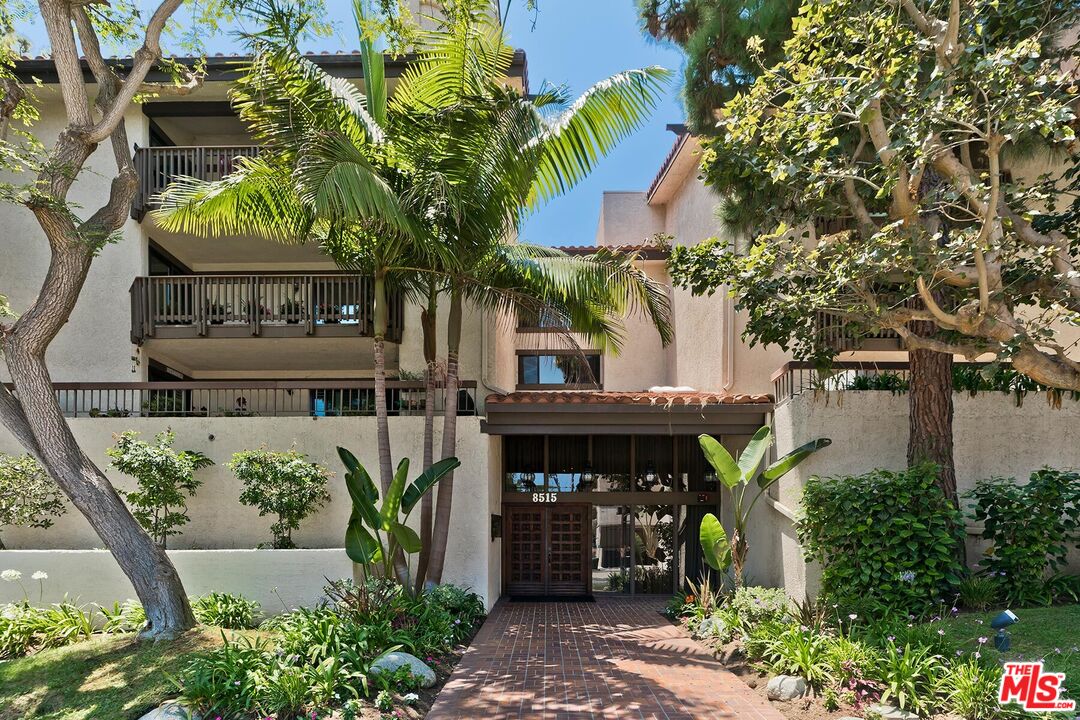 8515 Falmouth Ave Unit: 301