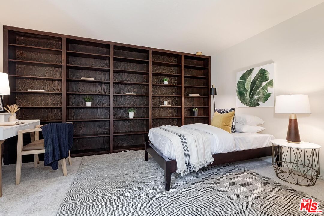 8515 Falmouth Ave Unit: 301