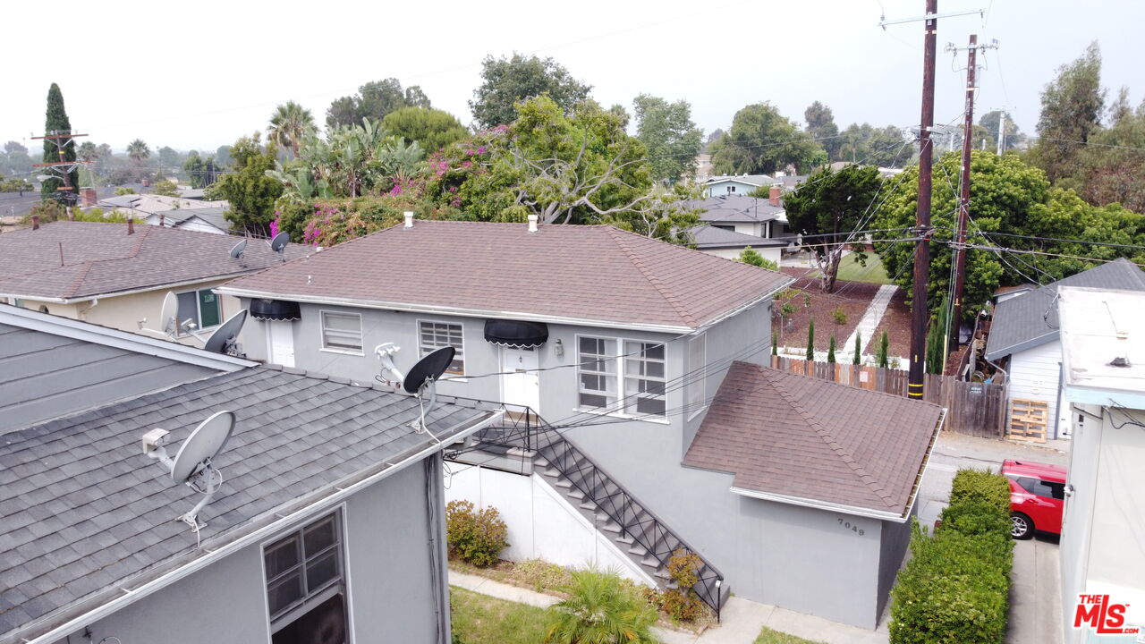 7045 S La Cienega Blvd