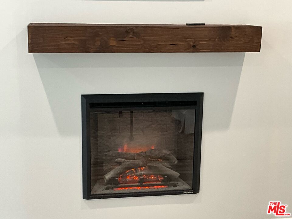 117 N Kings Unit: 119 3/4