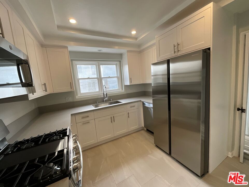 117 N Kings Unit: 119 3/4