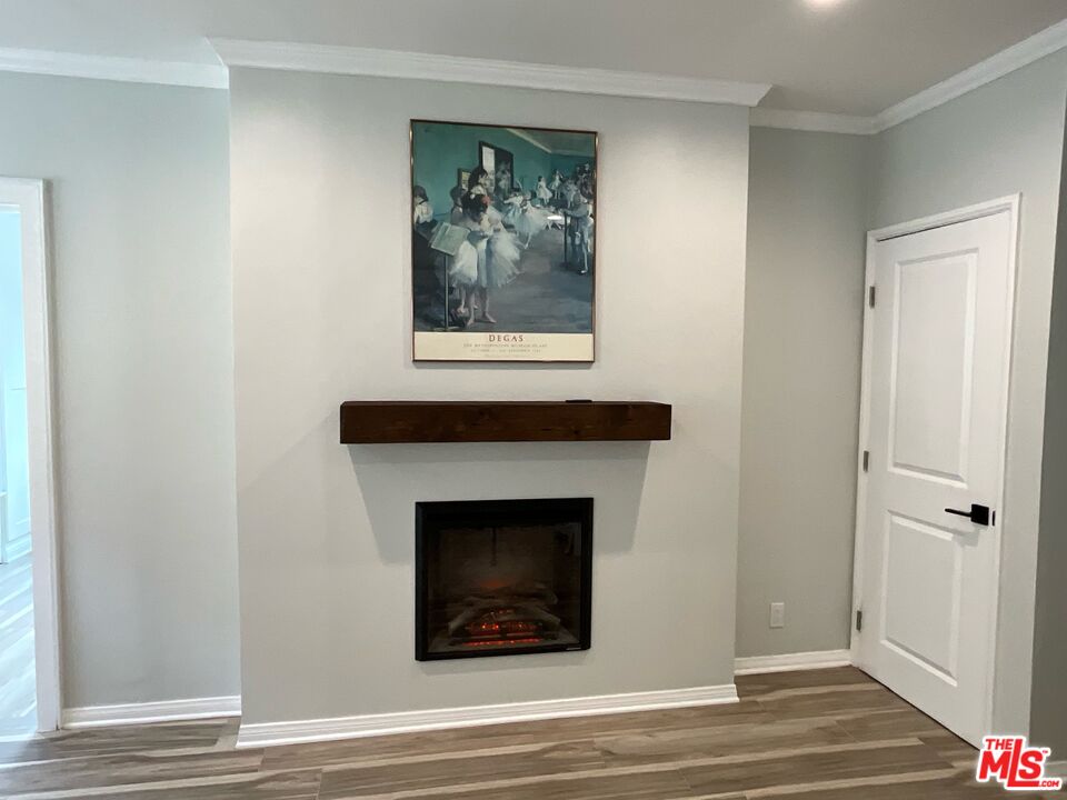 117 N Kings Unit: 119 3/4