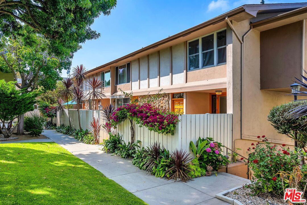 5215 S Sepulveda Blvd Unit: 11D