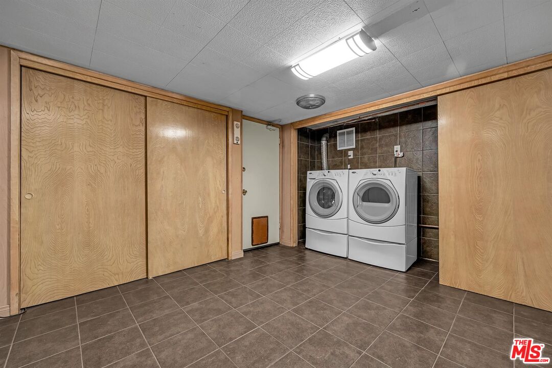 5215 S Sepulveda Blvd Unit: 11D