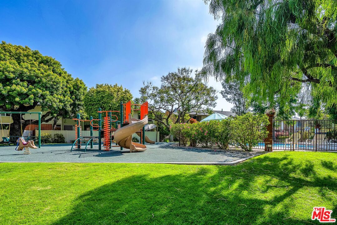 5215 S Sepulveda Blvd Unit: 11D