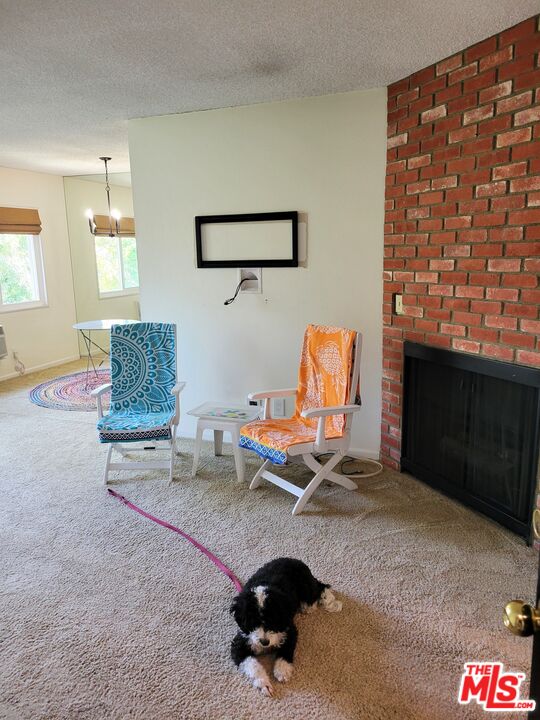 1322 Wellesley Ave Unit: 6