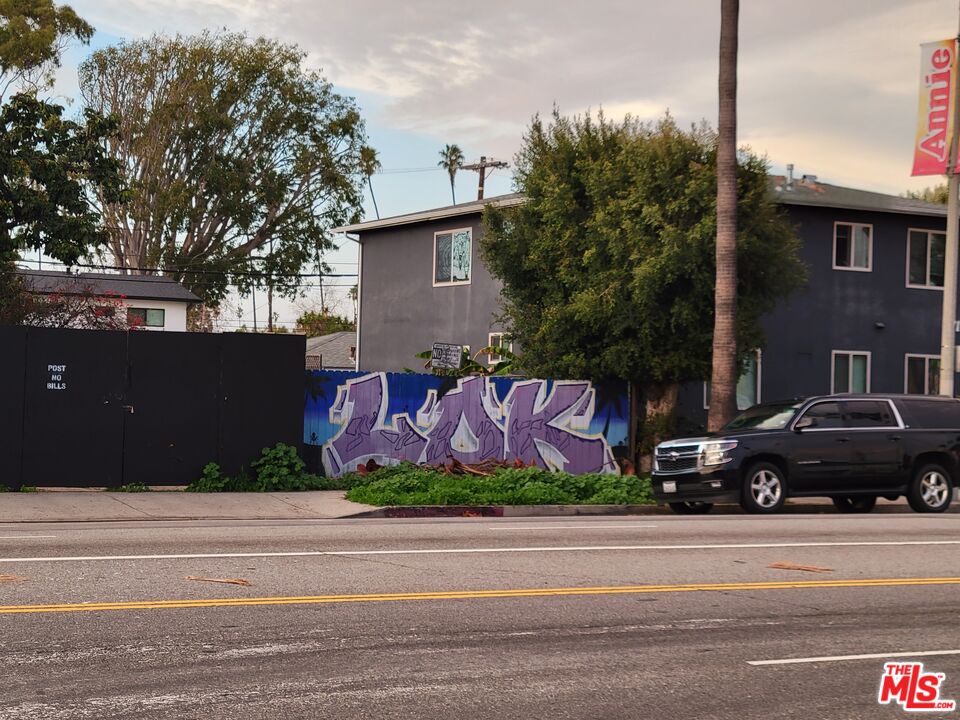 713 Washington Blvd