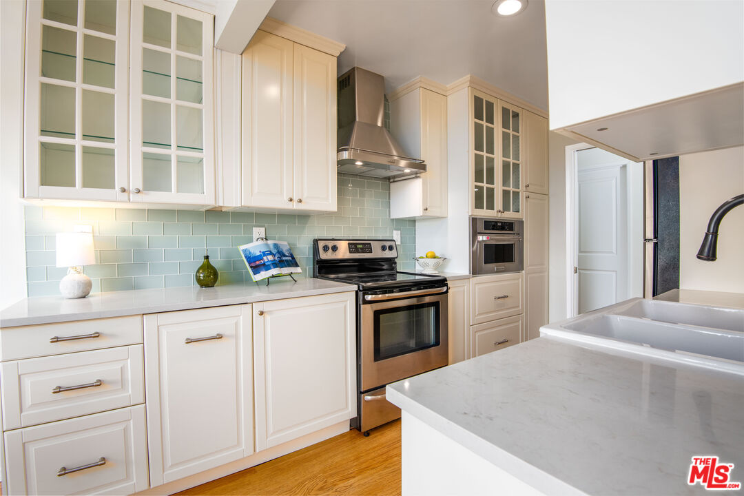 5950 Buckingham Pkwy Unit: 601