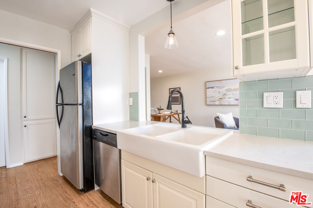 5950 Buckingham Pkwy Unit: 601