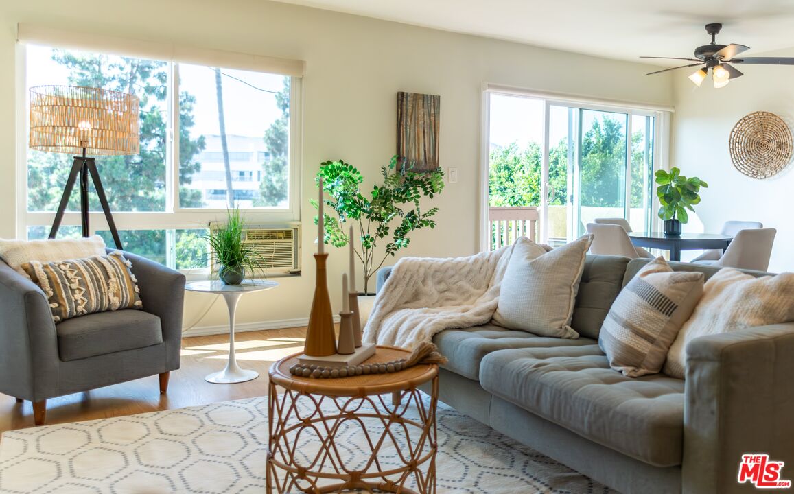 5950 Buckingham Pkwy Unit: 601