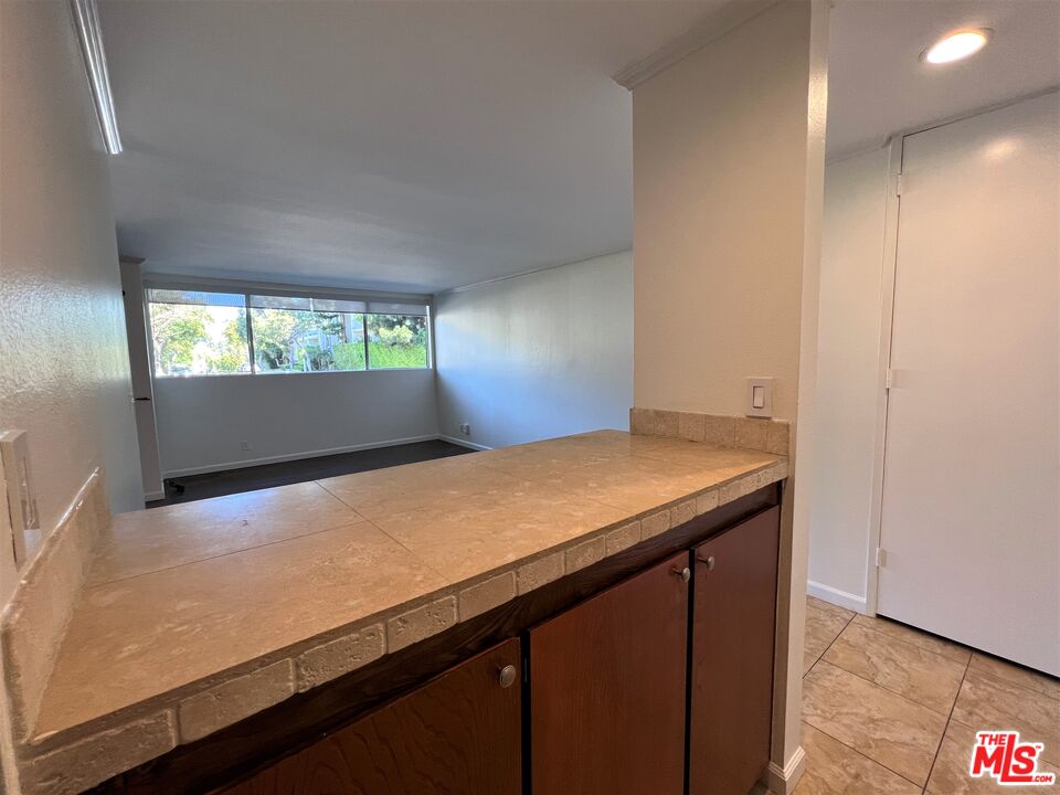 5950 Canterbury Dr Unit: C105