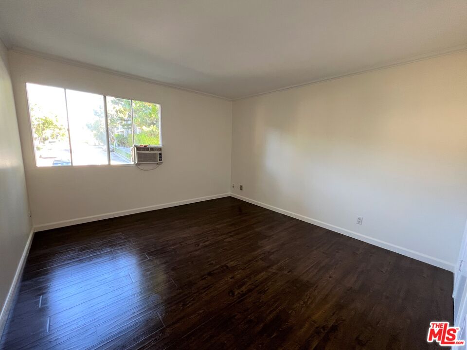 5950 Canterbury Dr Unit: C105